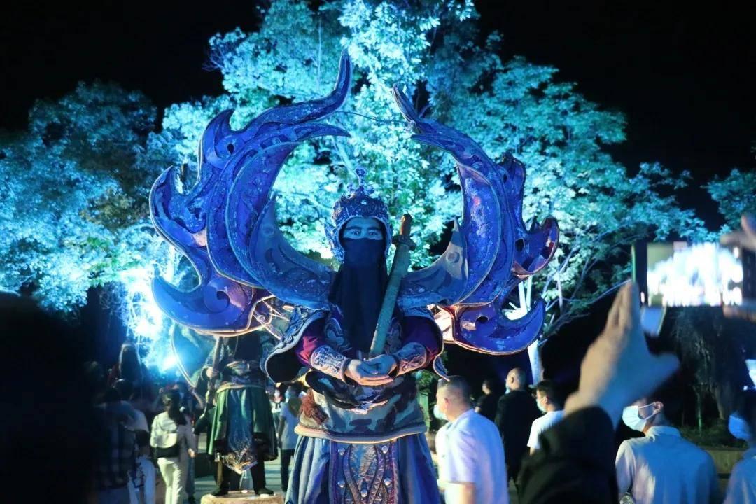 赛博朋克酒保行动